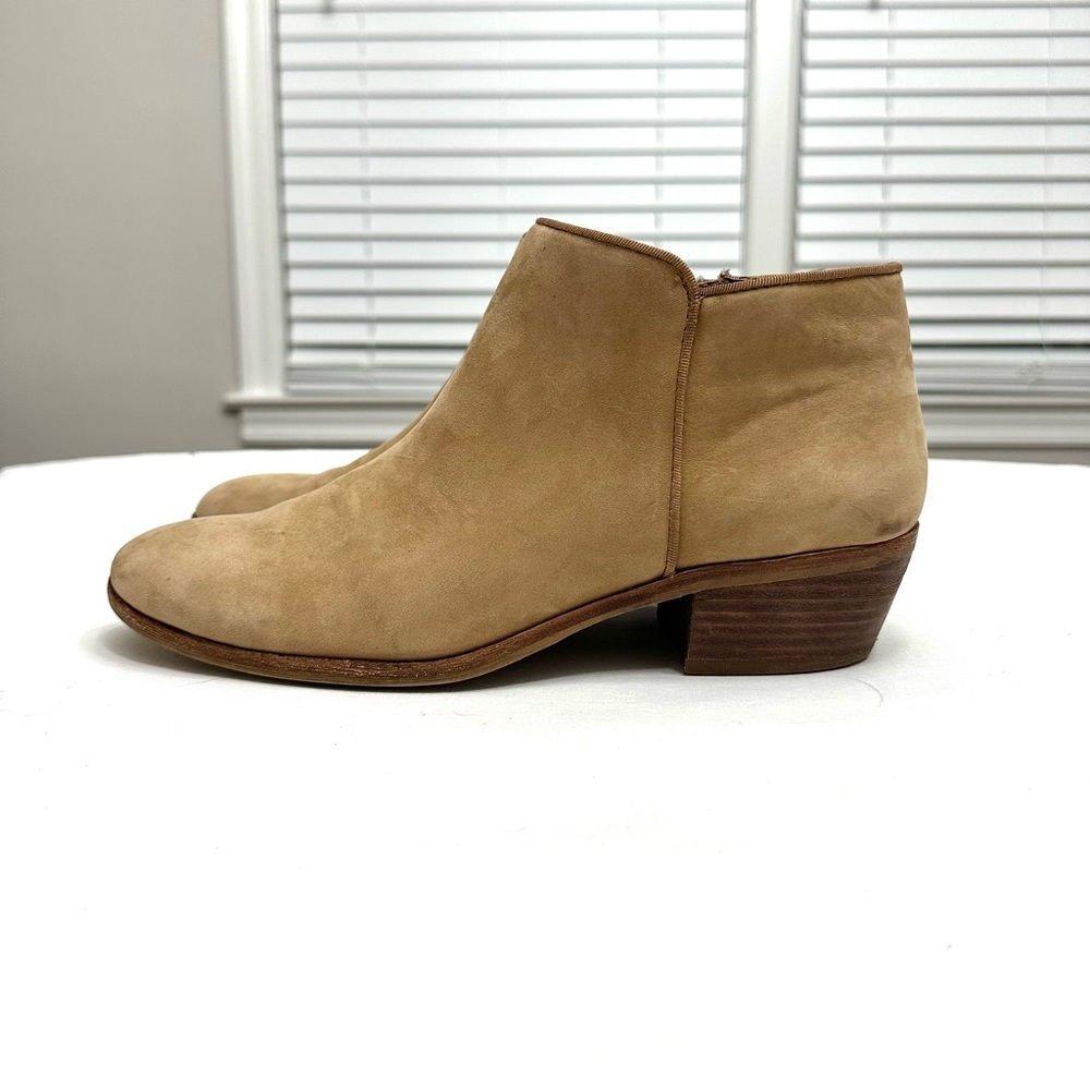 Sam Edelman "Petty" Tan Suede Ankle Booties Size 8